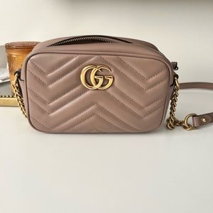 Gucci marmont mini shoulder bag in dusty pink